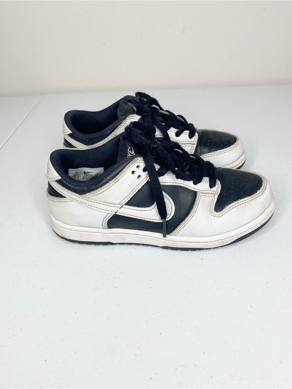 Nike Dunks Black Platinum Tint Size 2Y